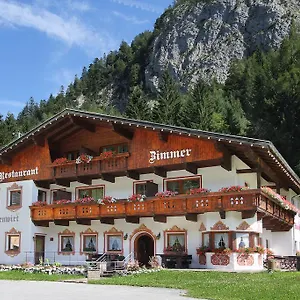 Baerenwirt Homestay